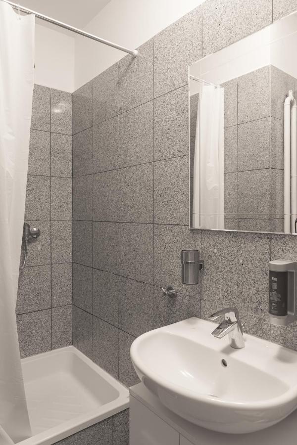 Skolska Junior Apartment ปราก ภายนอก รูปภาพ